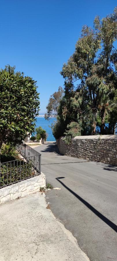 Apartman Luri Sutivan Εξωτερικό φωτογραφία